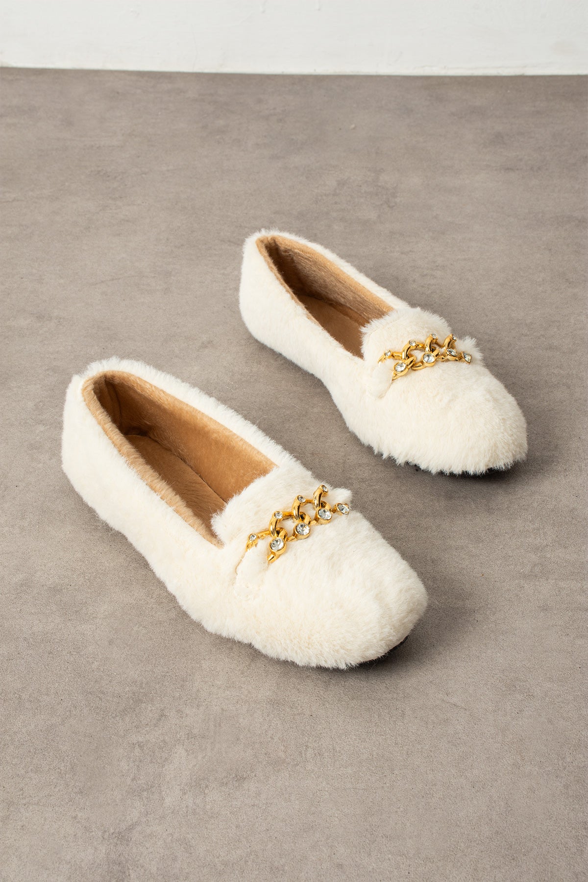 İsabella Peluş Tüylü Tek Tokalı Kadın Pufy Ayakkabısı Balerin Babet