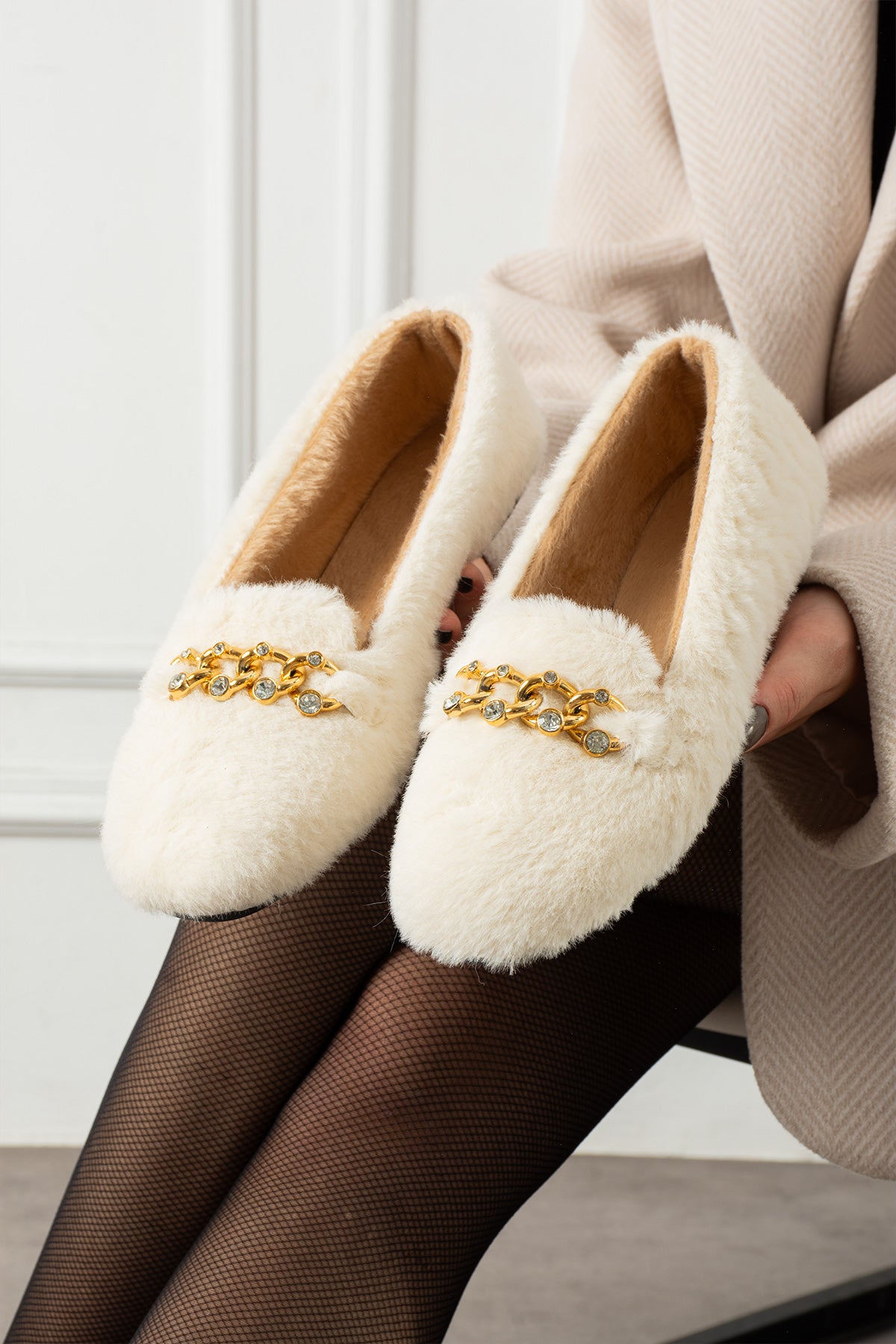 İsabella Peluş Tüylü Tek Tokalı Kadın Pufy Ayakkabısı Balerin Babet