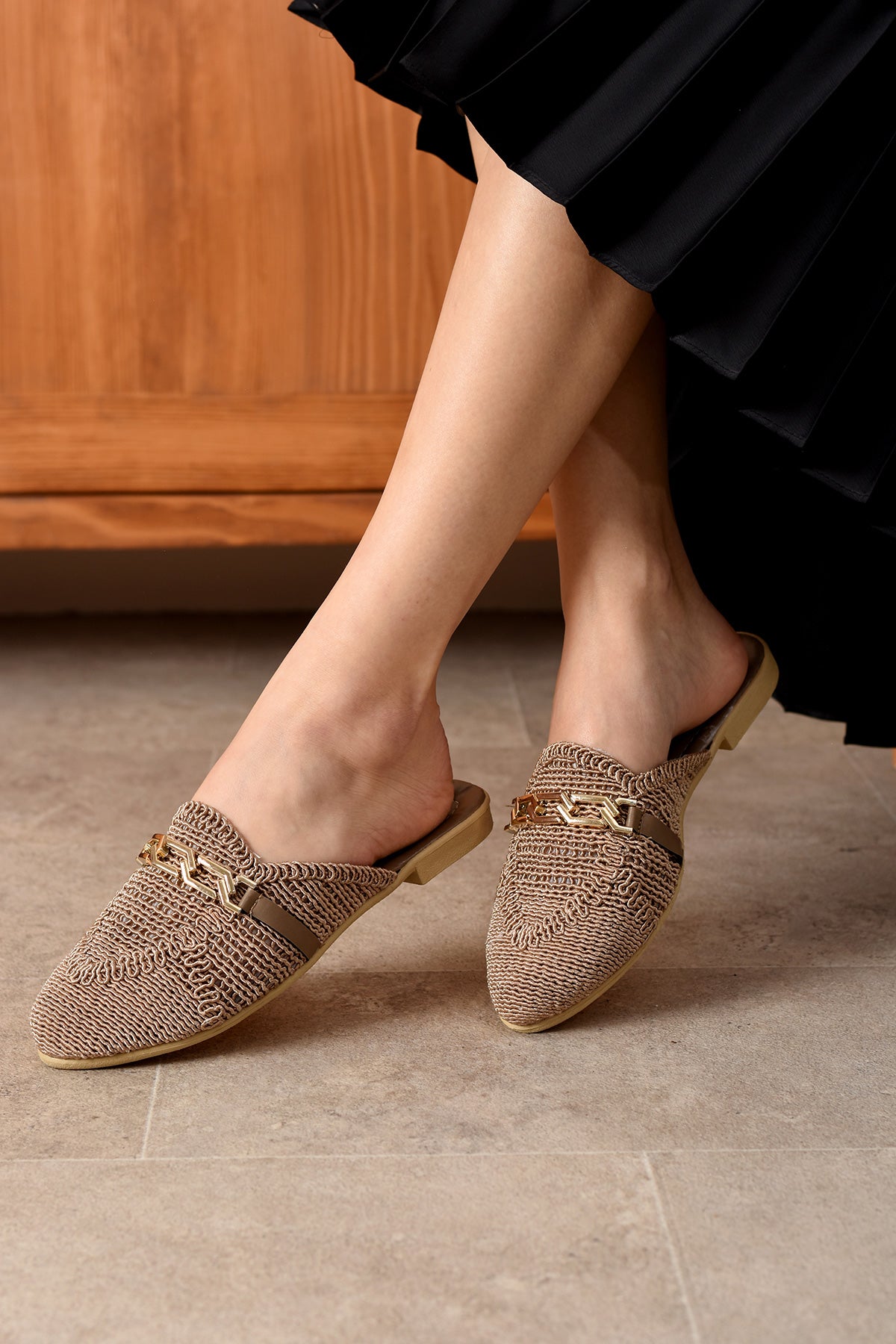 Mary Kadın Dantel Işlemeli Zincirli  Ev Terliği Dış Mekan Terliği